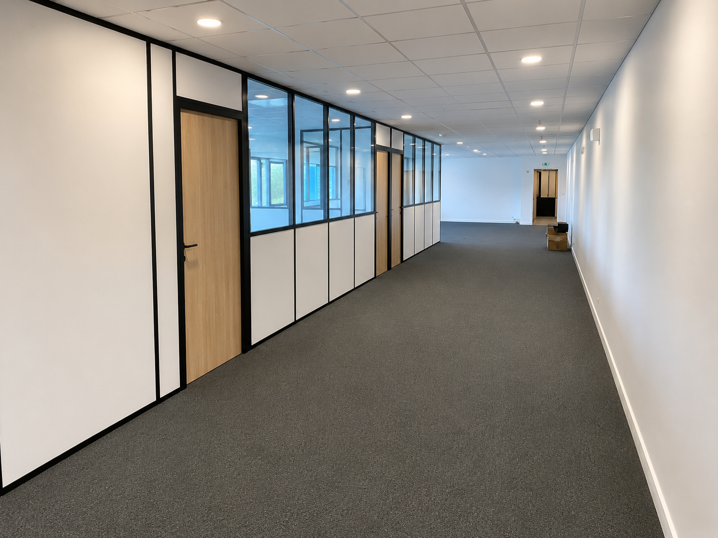 Plateau tertiaire Logicor Bleecker aménagé par Upgrade Facilities — 3000 m²